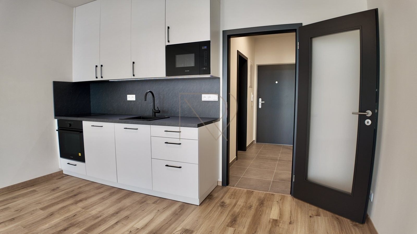 1+kk, Gerstelova, Praha Vysočany, 41 m² - 1