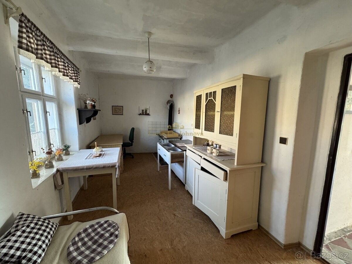 Prodej rodinný dům - Běrunice, 289 08