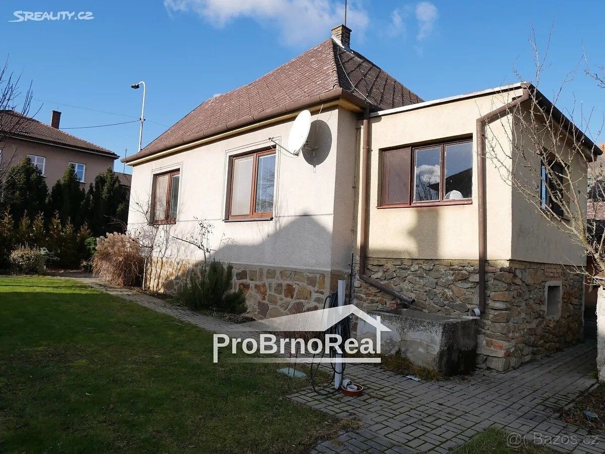 Rodinné domy, Moravský Krumlov, 672 01