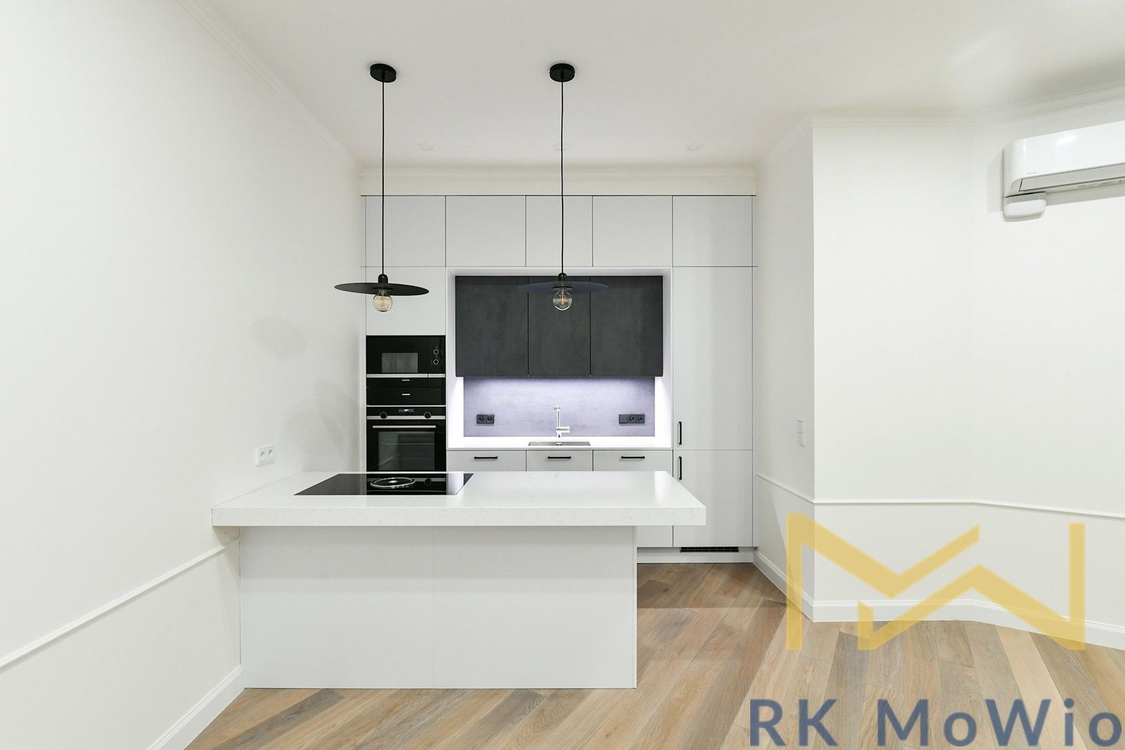Byt 4+kk · 120 m² · náměstí Jiřího z Poděbrad, Praha - 3