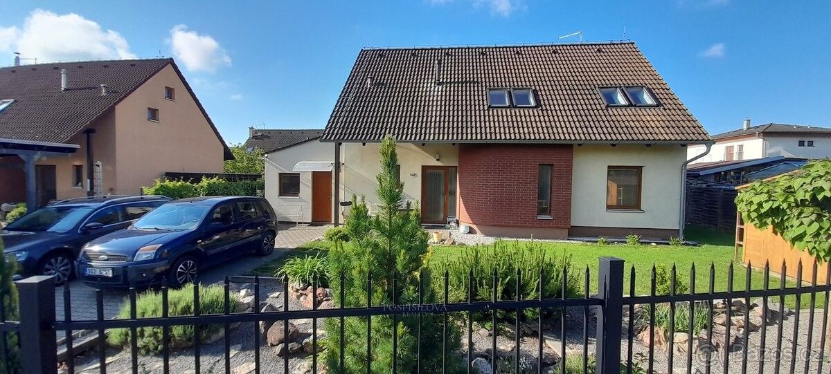 Rodinné domy, Nučice, 252 16