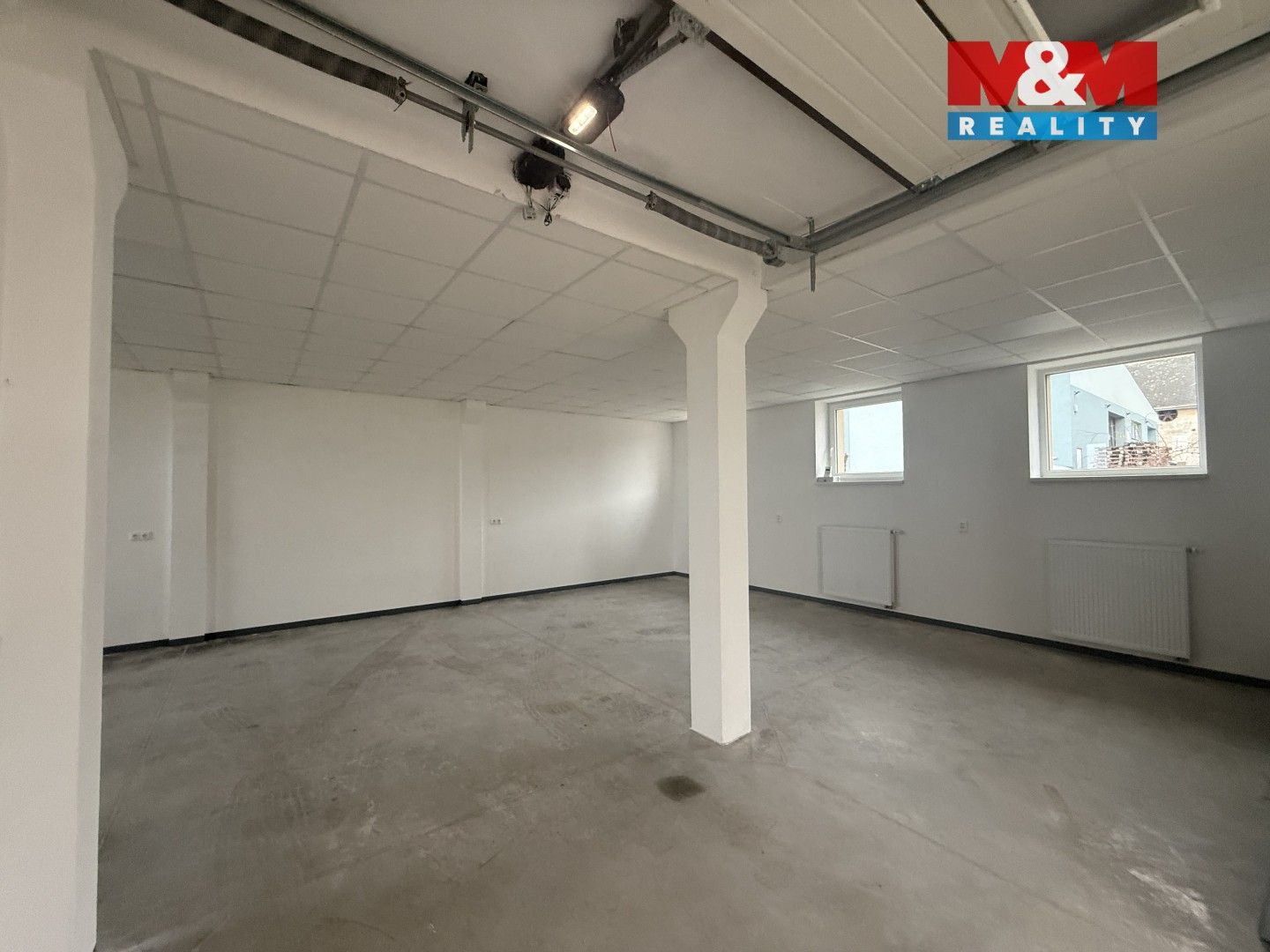 Pronájem sklad - Králova Lhota, 86 m²