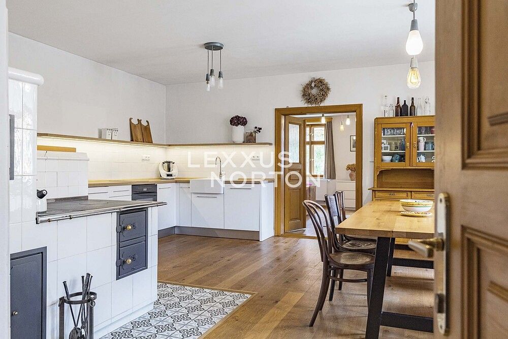 Rodinný dům · 450 m² · Komárov, okres Tábor, Jihočeský kraj - 4
