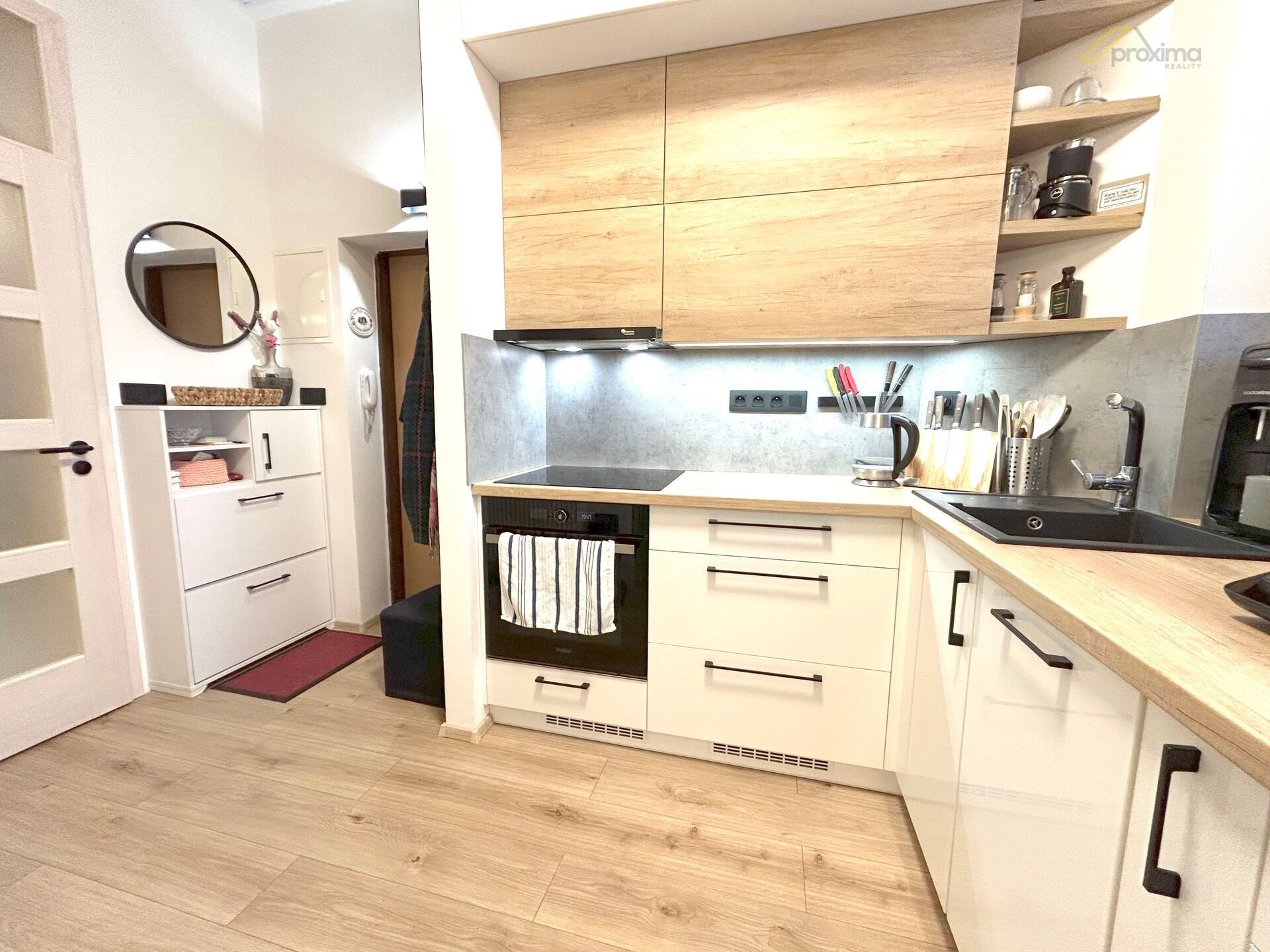 Pronájem byt 2+1 - Dr. Tůmy, České Budějovice, 67 m²