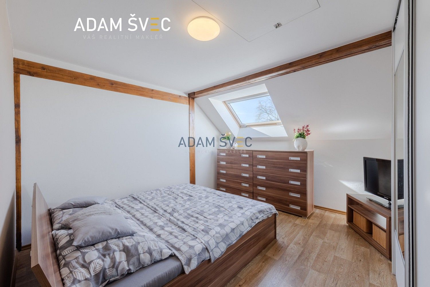Prodej rodinný dům - Komárov, Velký Týnec, okres Olomouc, 158 m² - 5