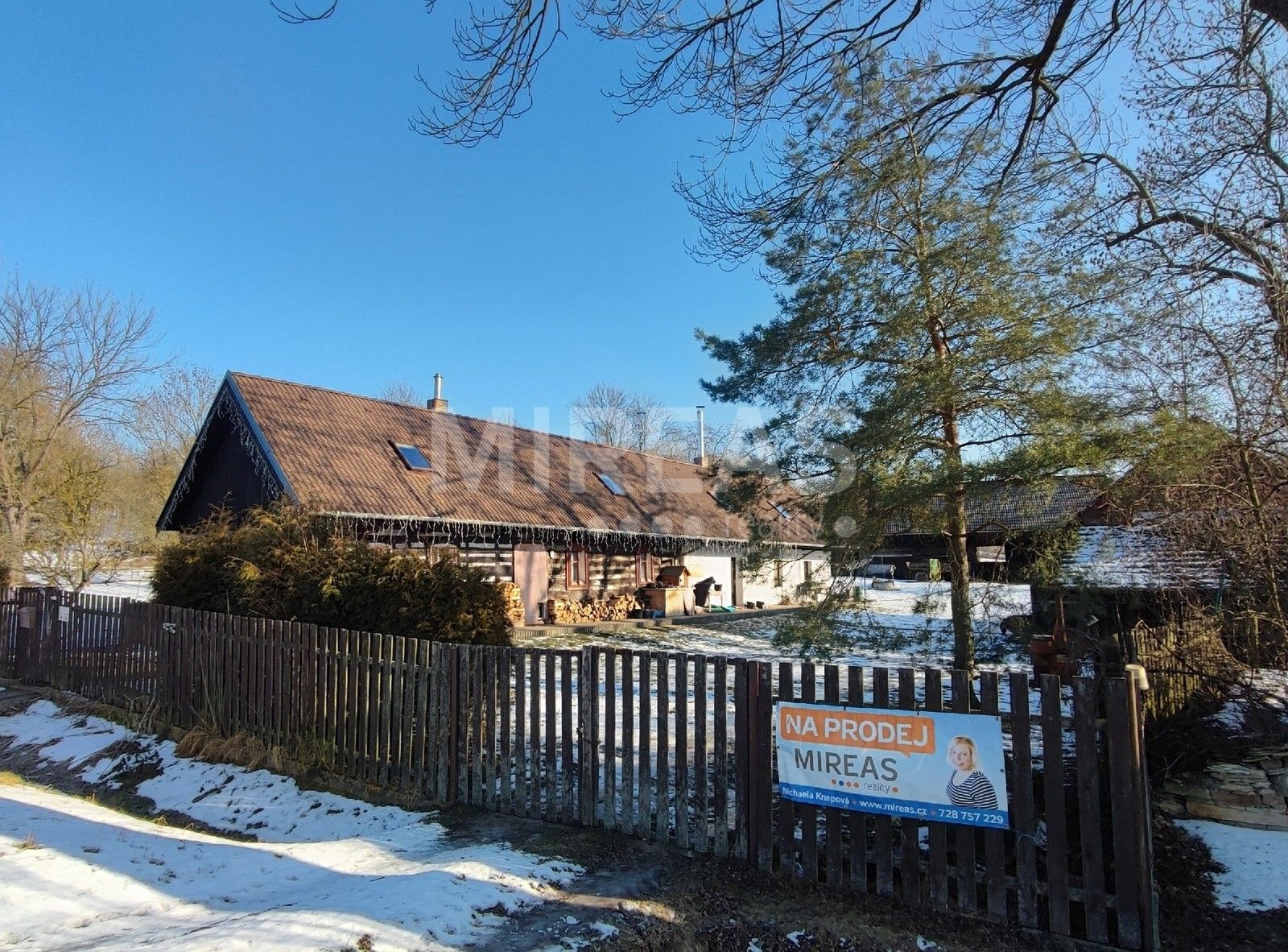 Rodinné domy, Nouzov, Chotěšice, 185 m²