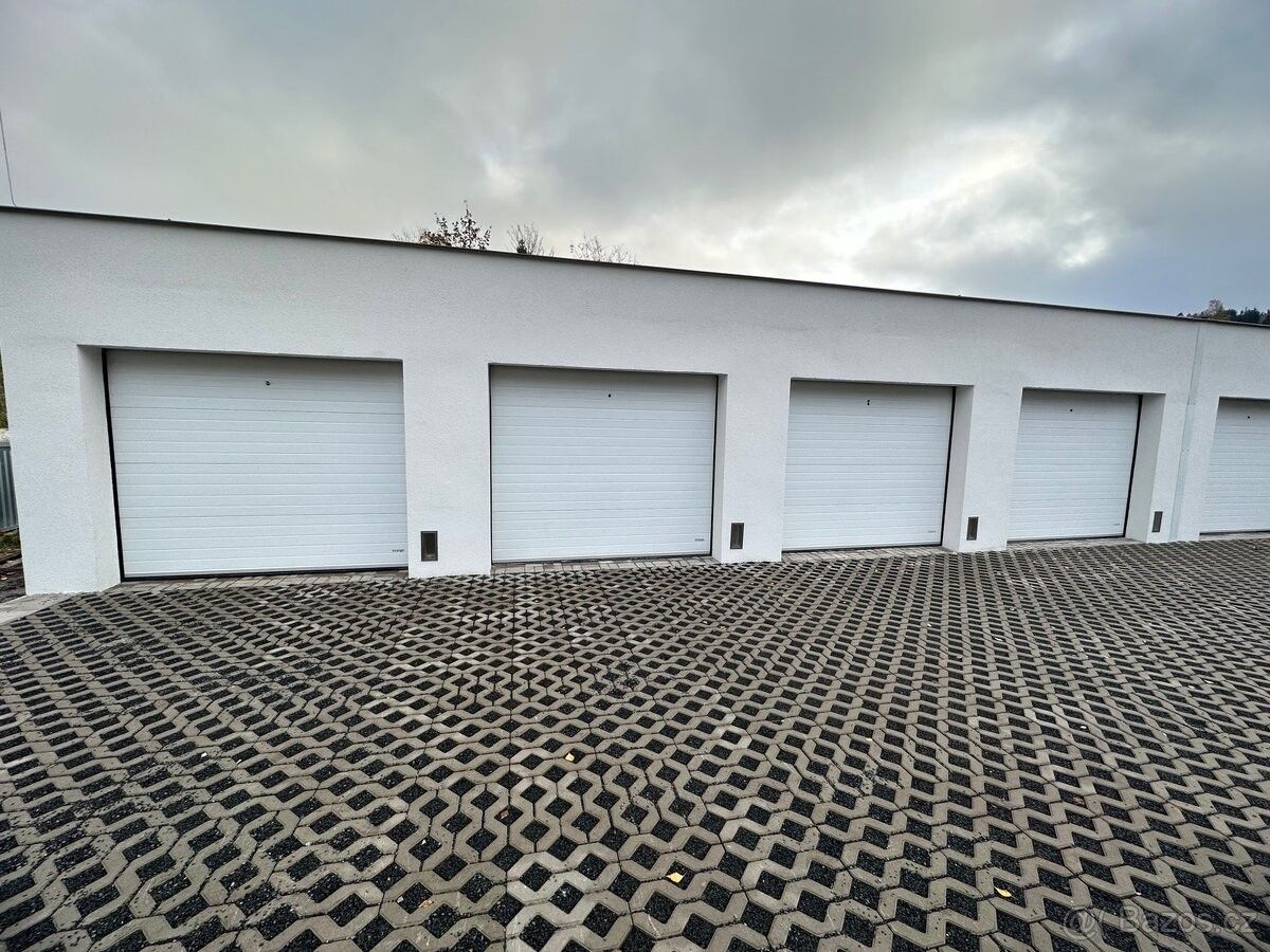 Garáže, Jablonec nad Nisou, 466 01