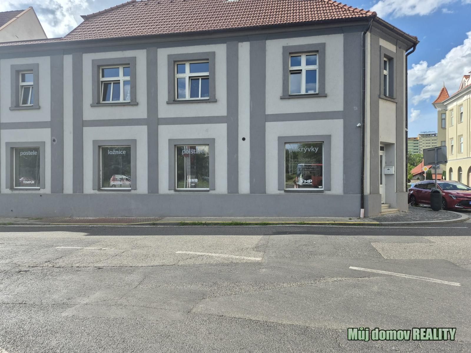 Obchodní prostory, Husitské náměstí, Žatec, 300 m² - 1