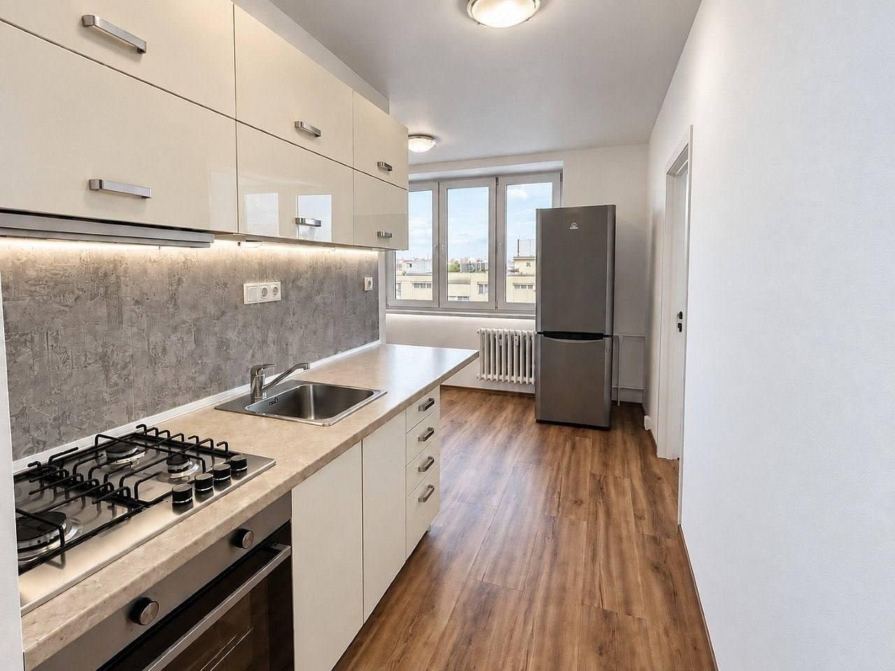 Byt 3+1 · 67 m² · Olbramovická, Praha 4 - Kamýk - 3