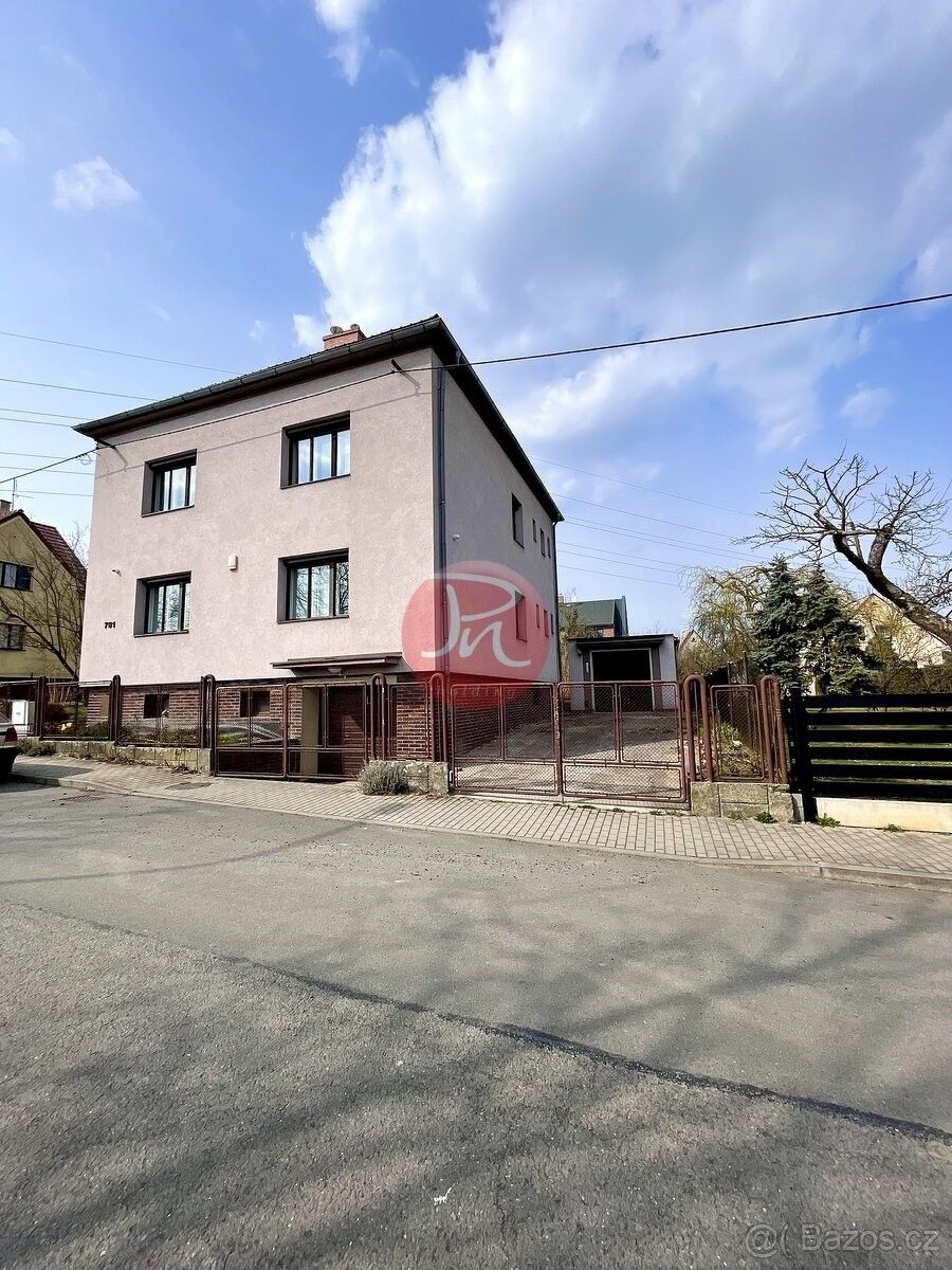 Rodinné domy, Ostrava, 708 00 - 2