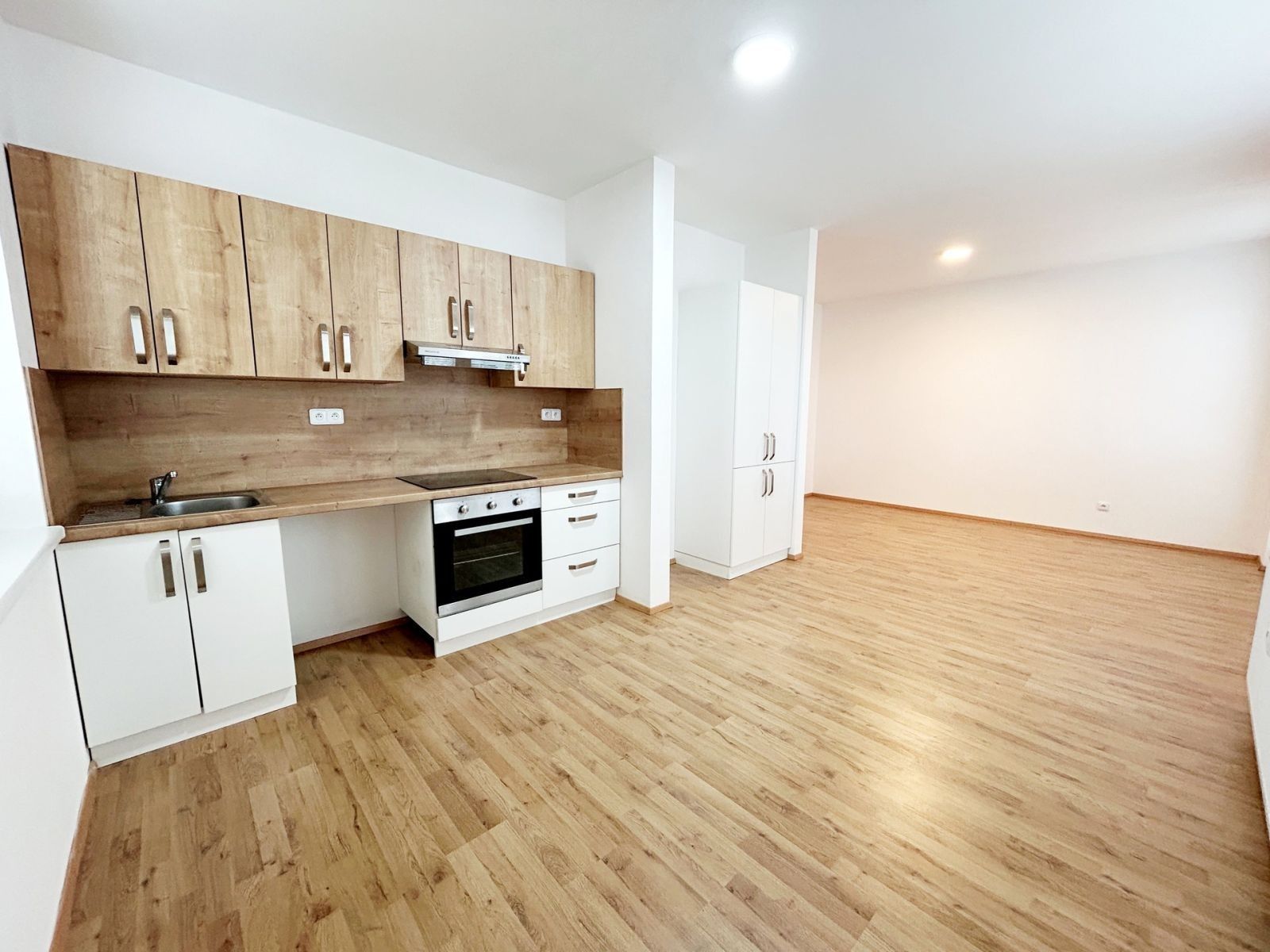 2+kk, Palackého, Velim - Velim, Středočeský kraj, 56 m² - 1