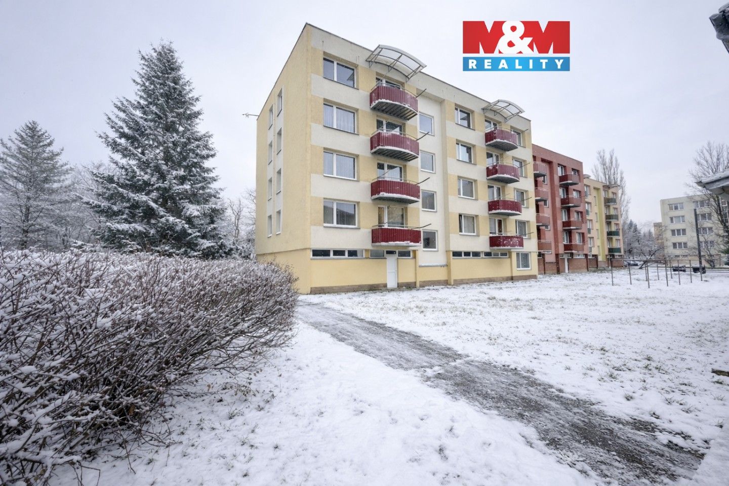 2+1, sídliště U Nádraží, Jindřichův Hradec, 64 m²