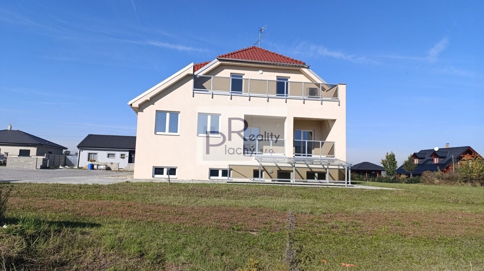 Byty, Hevlín, 338 m² - 2
