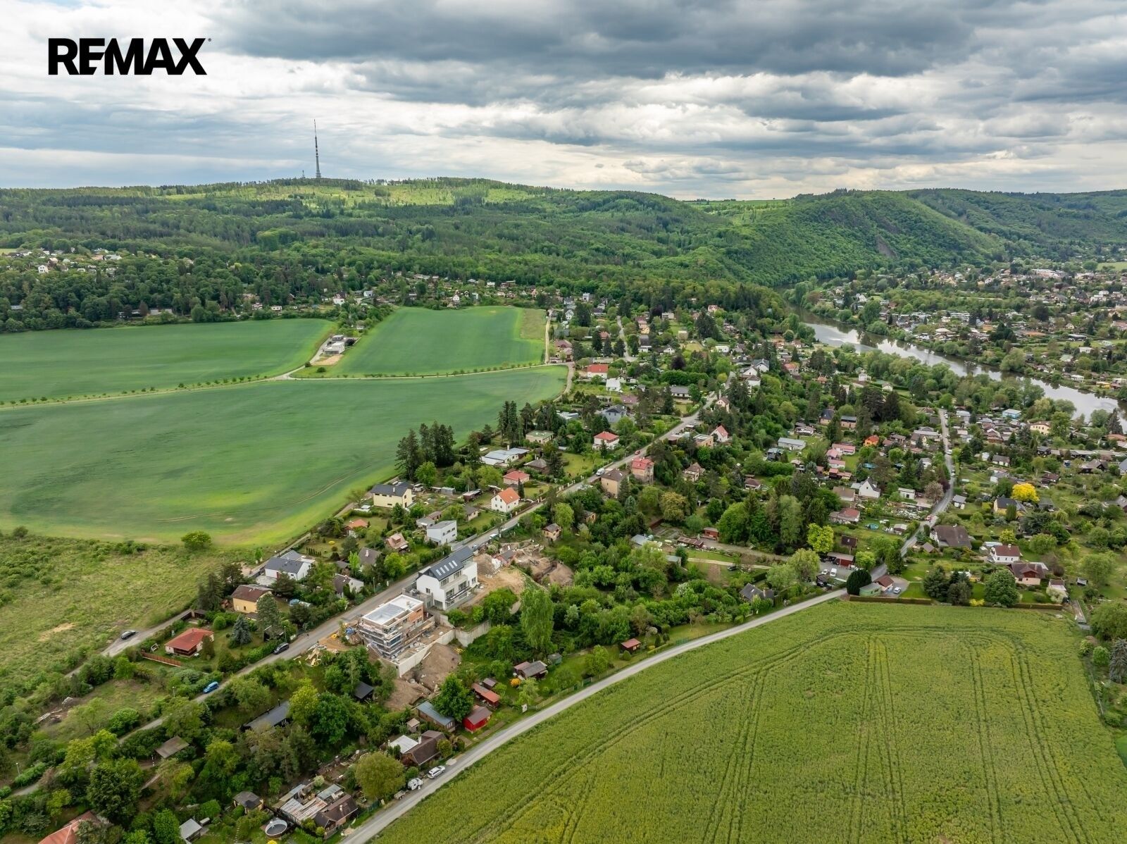Pozemek pro bydlení, 1 245 m²