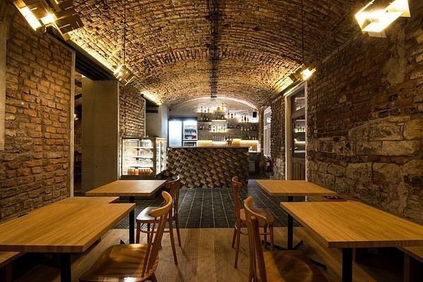 Restaurace, 64 m²