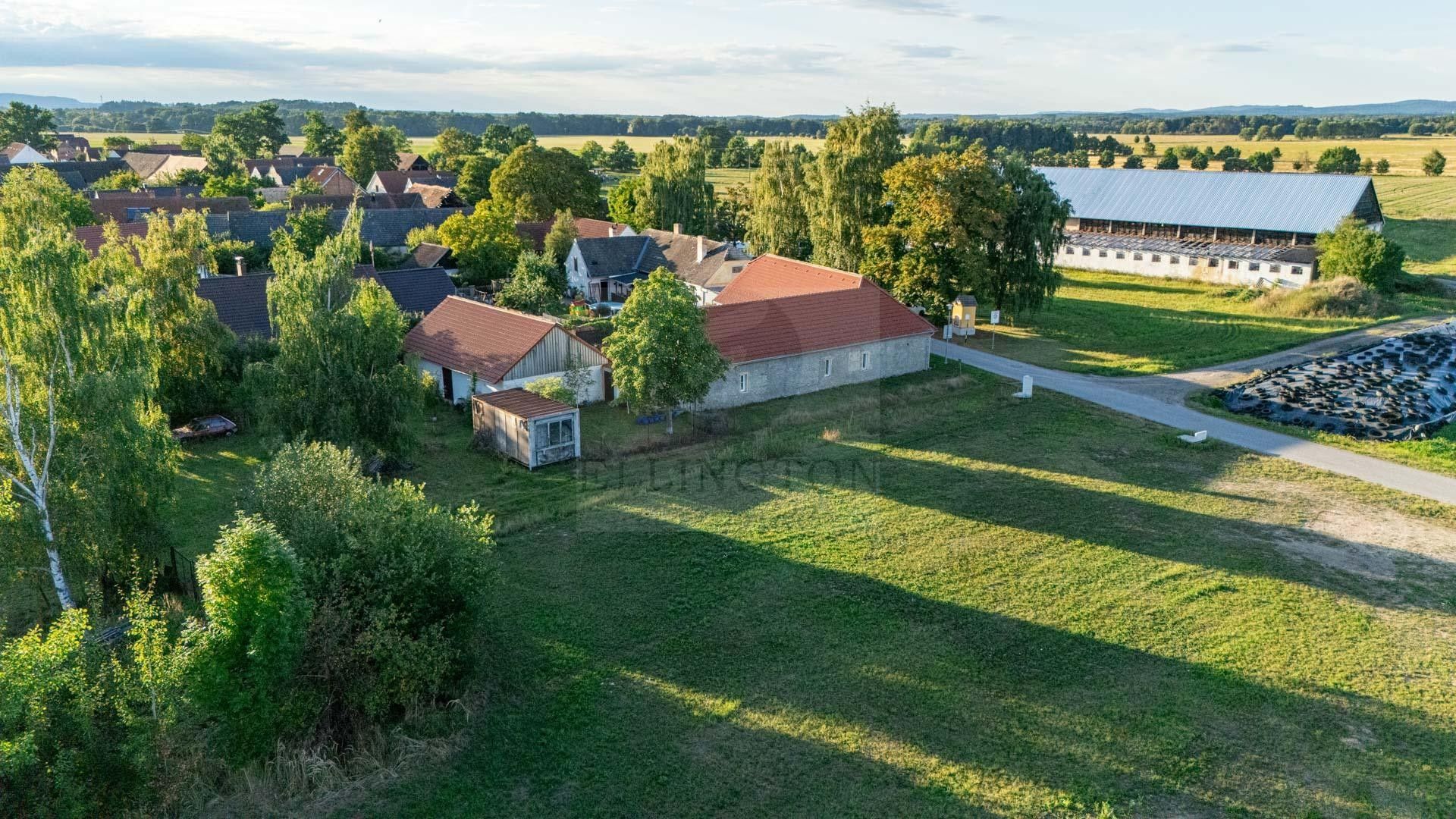 Prodej pozemek pro bydlení - Plástovice, Sedlec, 1 935 m²