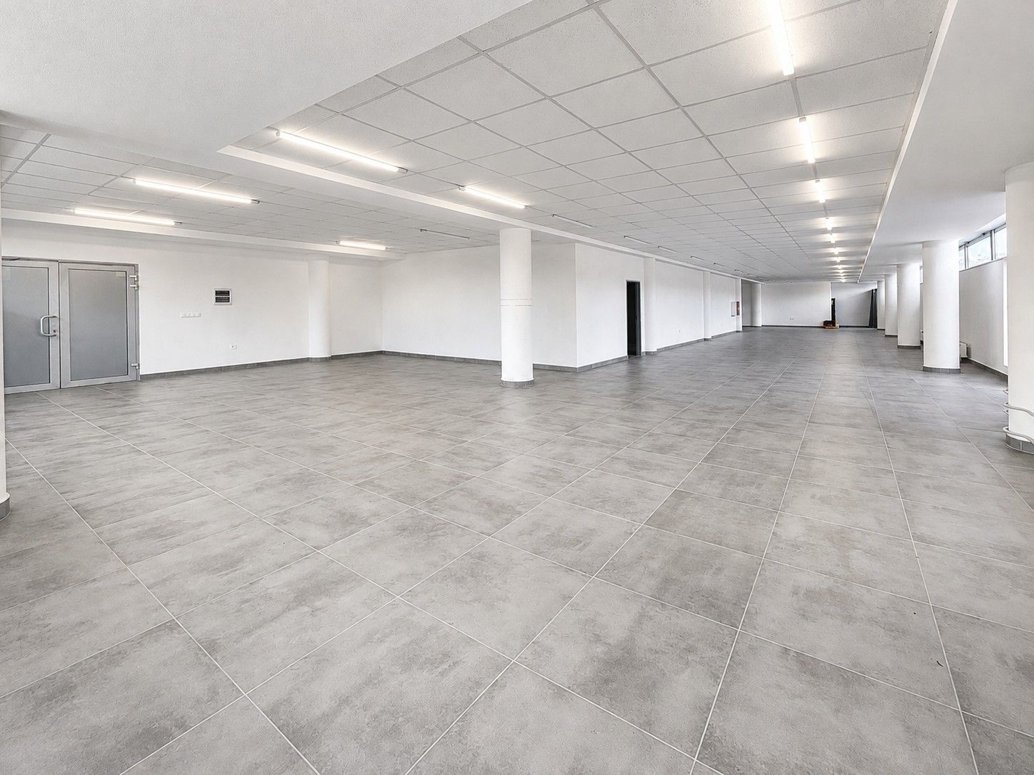 Obchodní prostory, náměstí ČSM 695, Chodov, 260 m² - 2