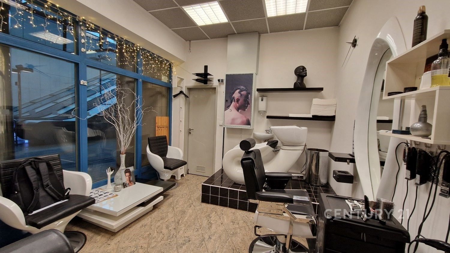 Ostatní, náměstí Junkových, Praha, 24 m²