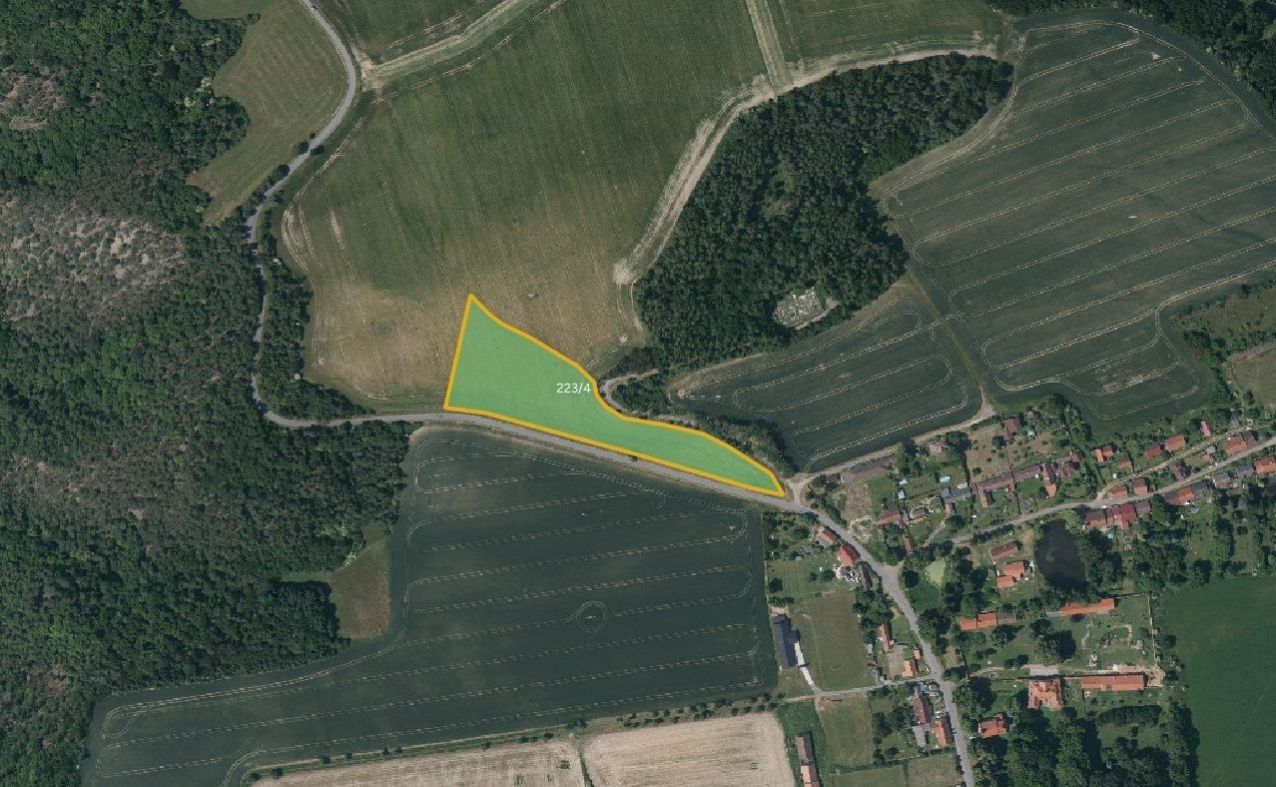 Zemědělský pozemek, 12 105 m²