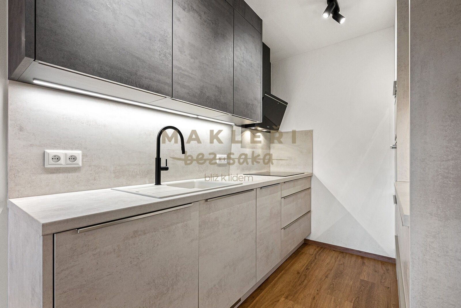 Byt 2+kk · 48 m² · Gregorova, Praha - 4