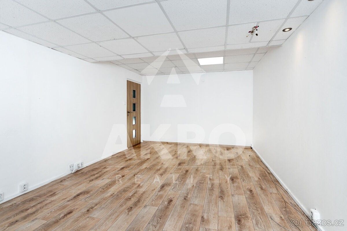 Pronájem obchodní prostory - Praha, 142 00