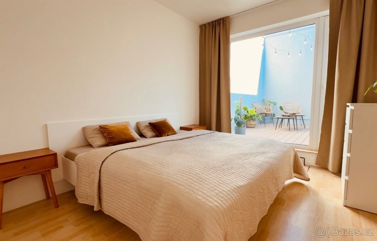 Prodej byt - Praha, 104 00