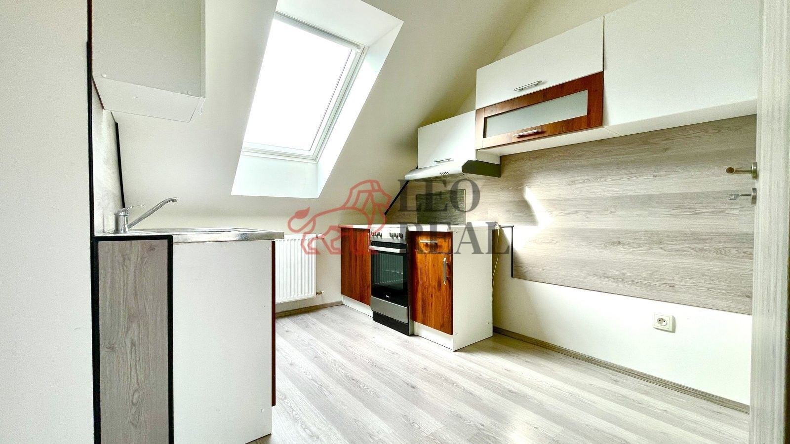 1+kk, Na Návsi, Uherské Hradiště, 20 m²