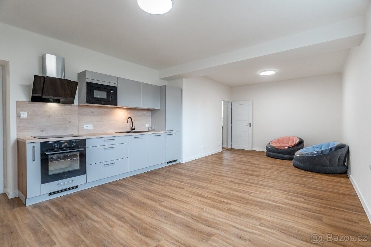 Byty, Ostrava, 700 30