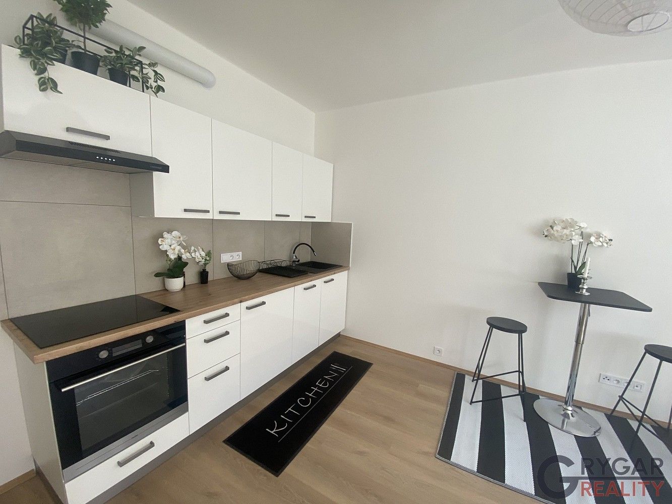 3+kk, Sokolovská, Praha 8 - Karlín, 78 m² - 2