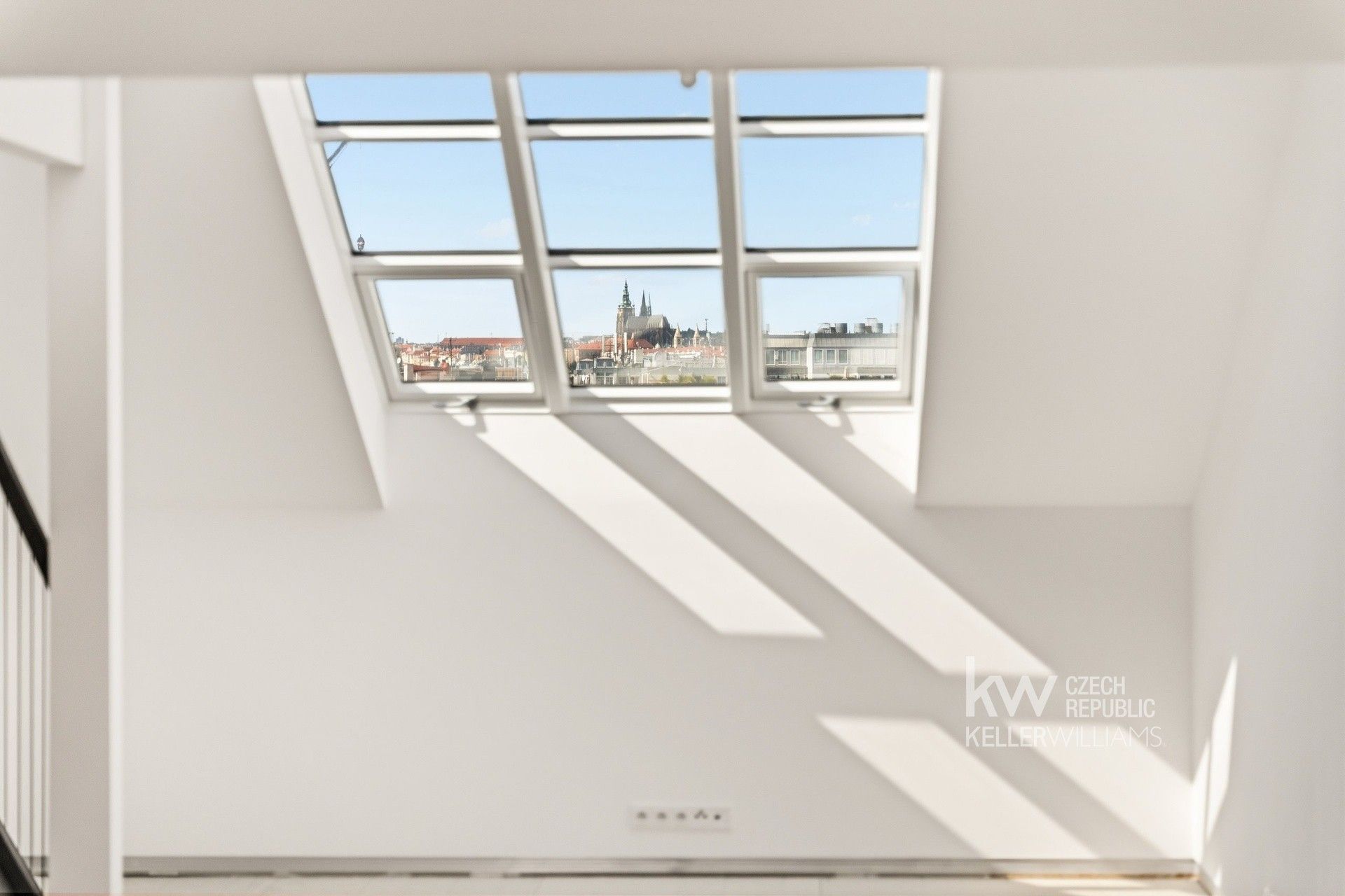 4+kk, Pobřežní , Praha Karlín, 165 m² - 1