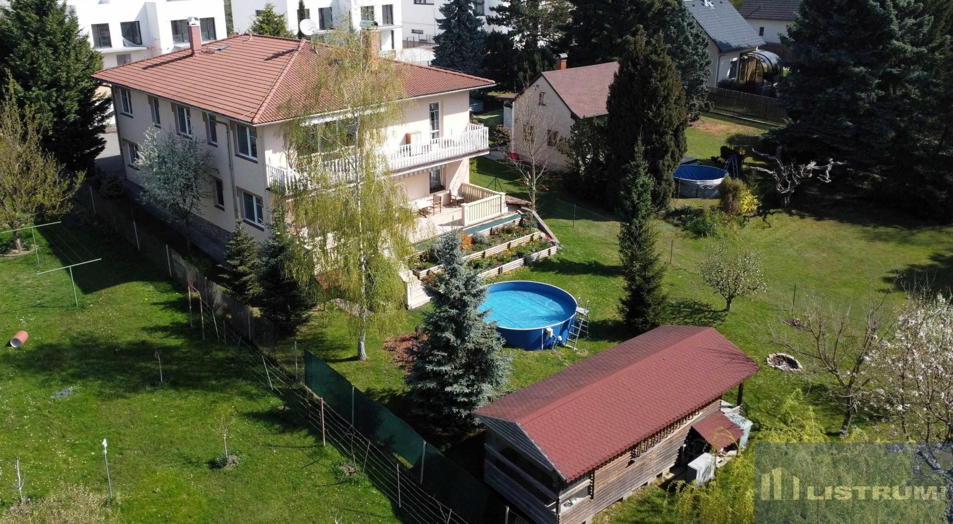 Prodej dům - Károvská, Ohrobec, 411 m²