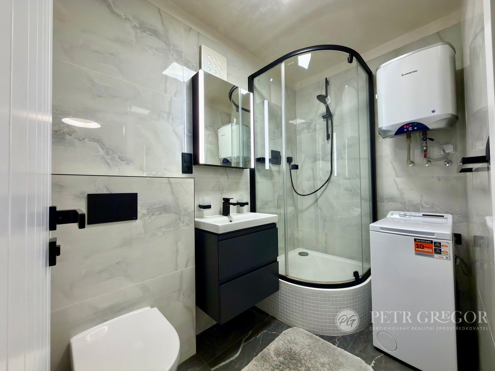 Pronájem byt 1+kk - Studentská 523, Poděbrady, 30 m²