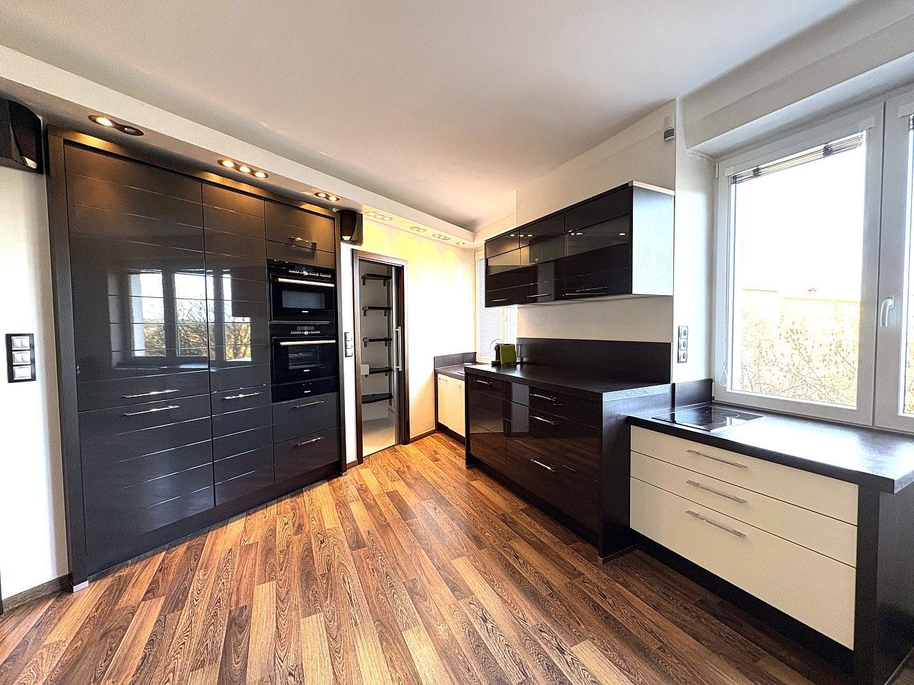 Byt 2+kk · 53 m² · Plzeň - Lobzy, okres Plzeň-město, Plzeňský kraj - 4