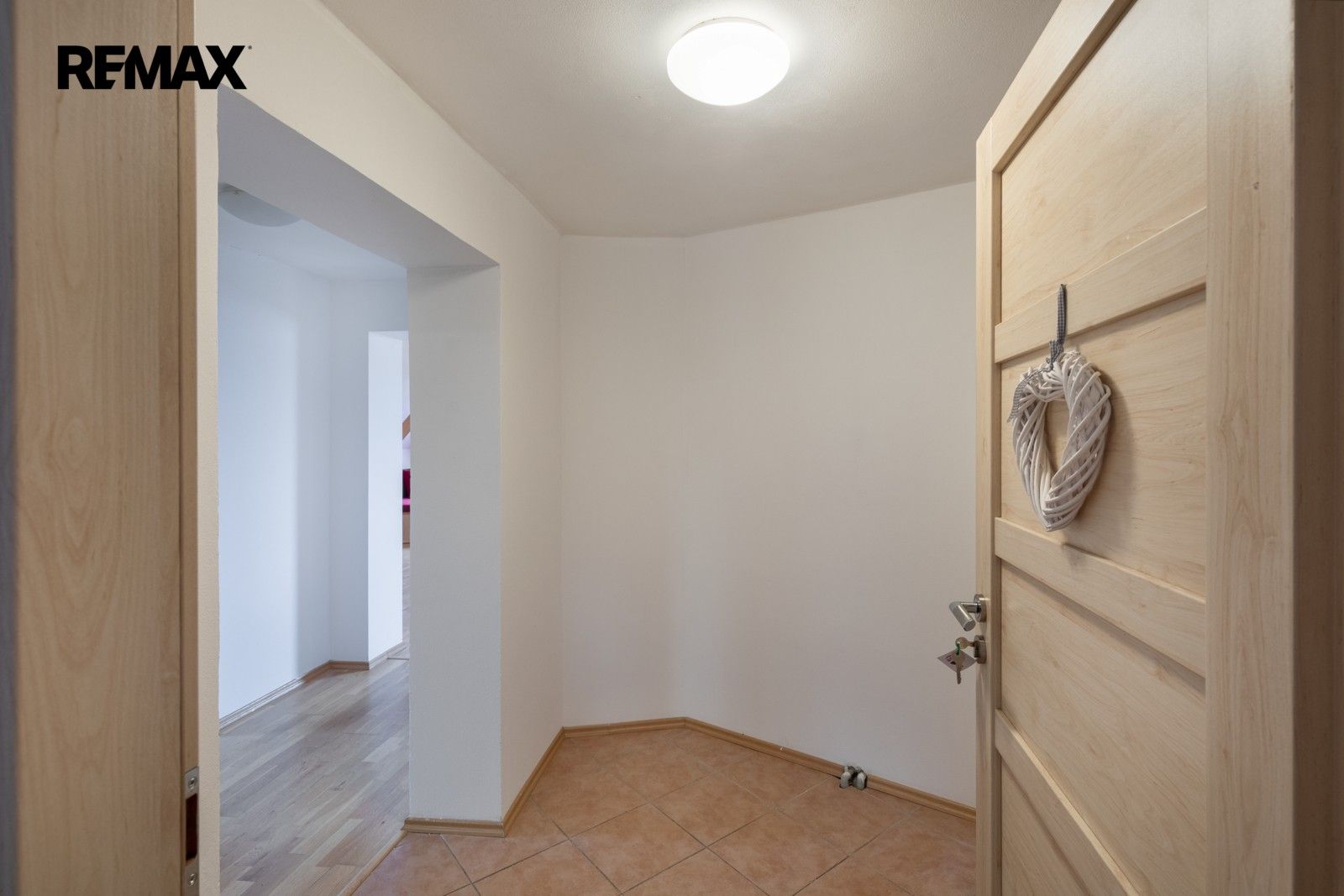 Pronájem byt 2+kk - Chudeřínská 137, Litvínov Chudeřín, 80 m² - 5