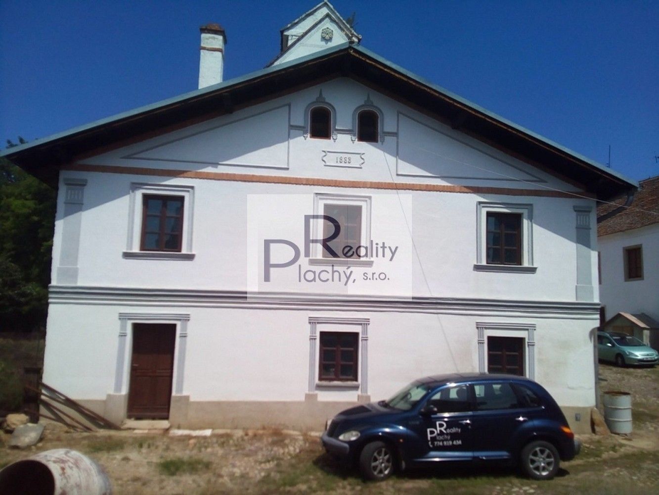 Obchodní prostory, 1 530 m²