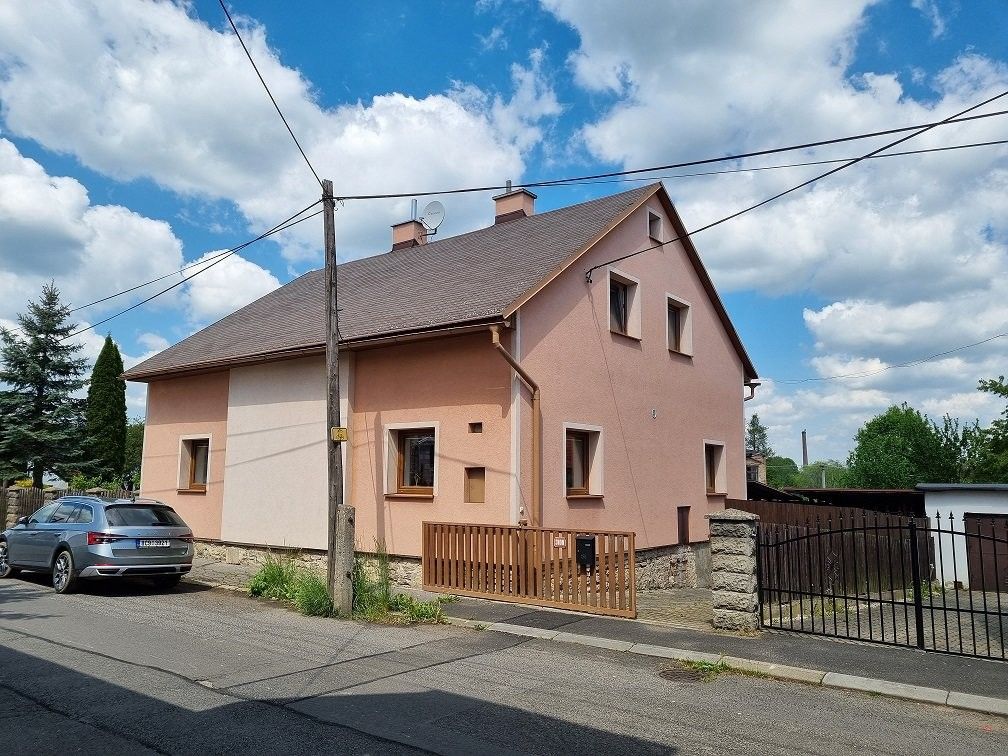 Prodej dům - Mikoláše Alše, Varnsdorf, 260 m²