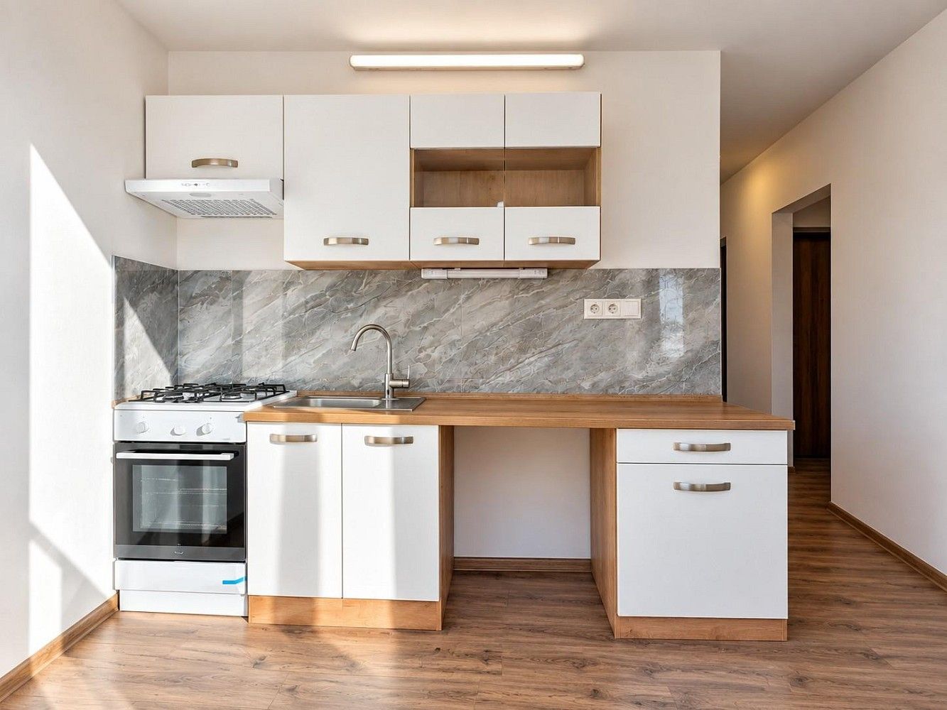 2+1, Jana Ámose Komenského, Klášterec nad Ohří - Miřetice u Klášterce nad Ohří, okres Chomutov, 53 m² - 1