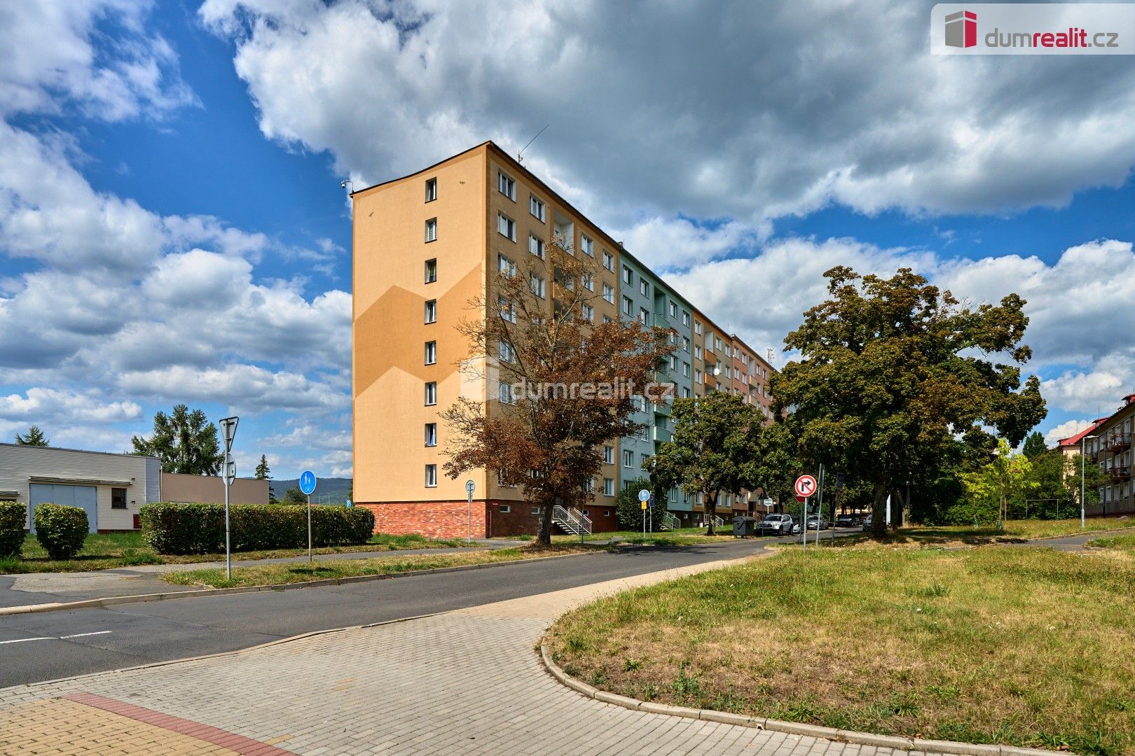 Prodej byt 3+1 - Kollárova, Ostrov, 61 m²