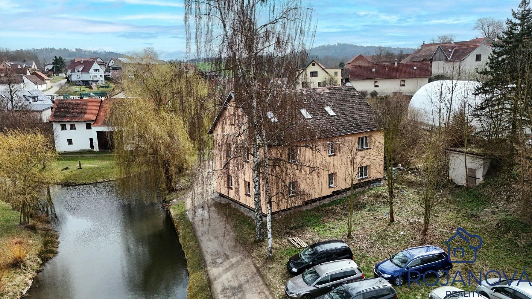 Rodinné domy, Petroupim, okres Benešov, Středočeský kraj, 306 m² - 1