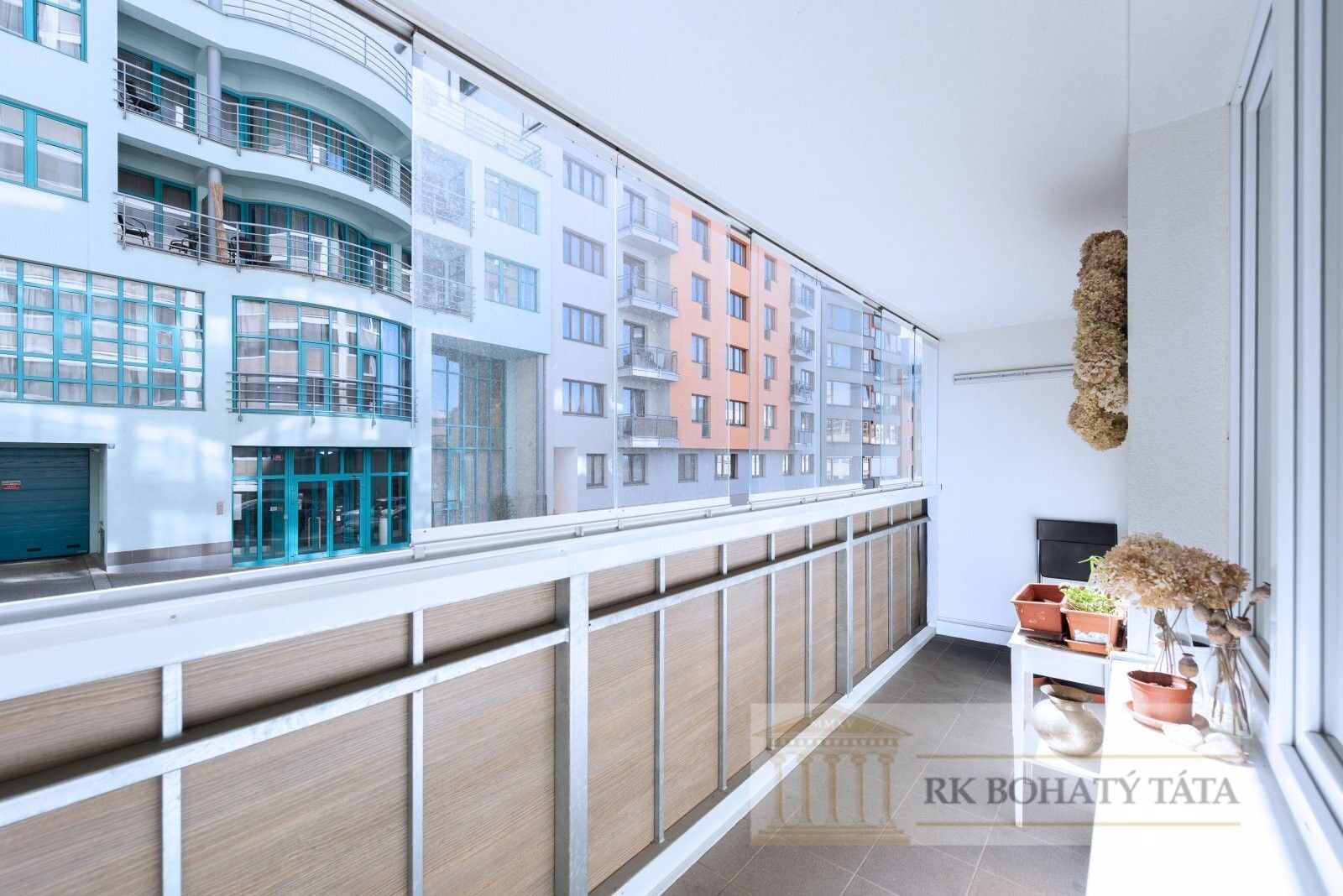 3+kk, Jeseniova, Praha, 70 m² - 2