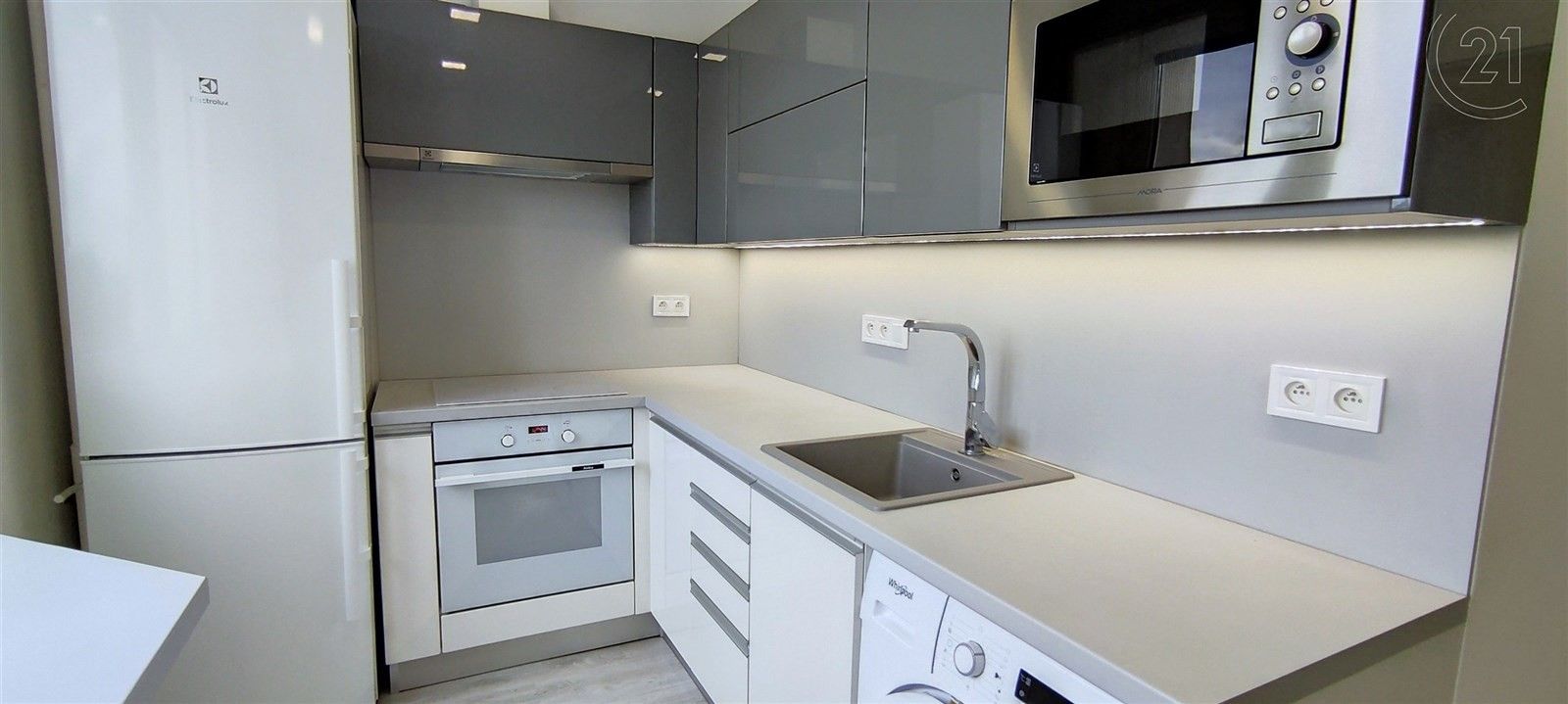 Pronájem byt 2+1 - Cihlářská čtvrť, Hodonín, 55 m²