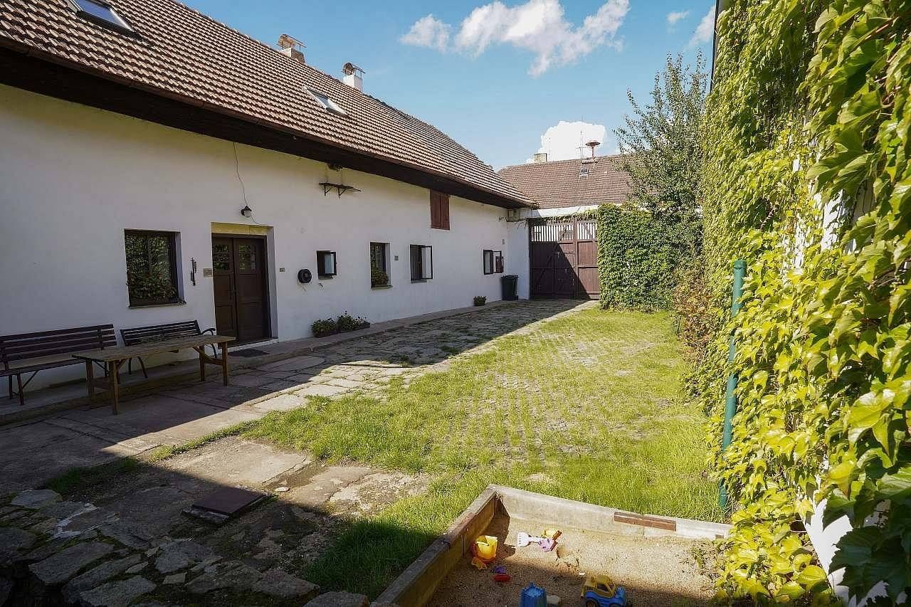 Chaty, Vlkov - Vlkov nad Lužnicí, Jihočeský kraj - 1