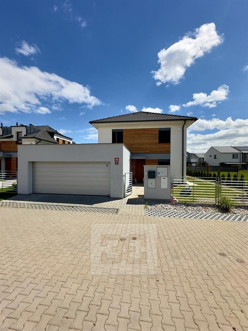 Pronájem rodinný dům - Měšice u Prahy, 250 64