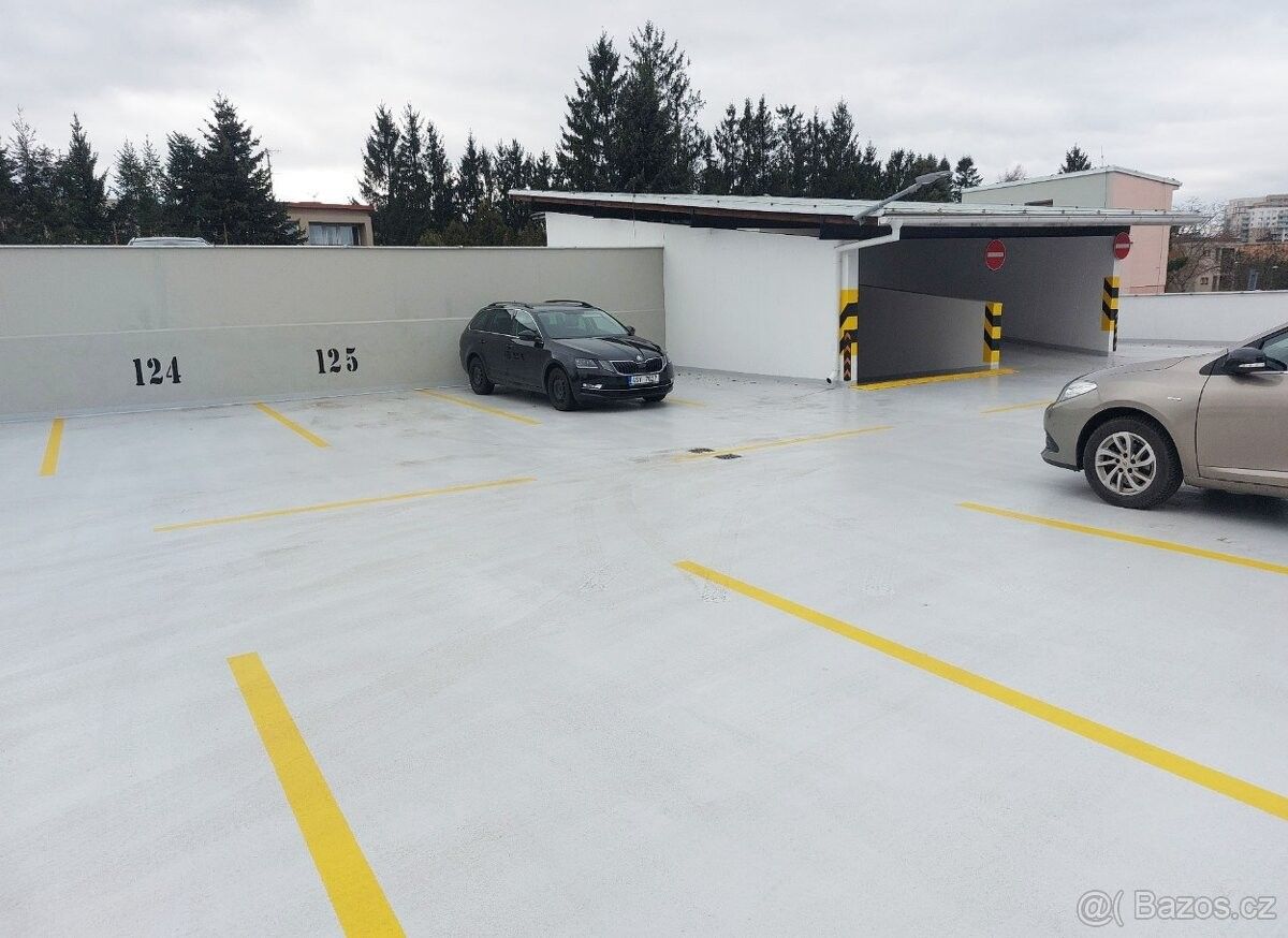 Pronájem garáž - Praha, 142 00
