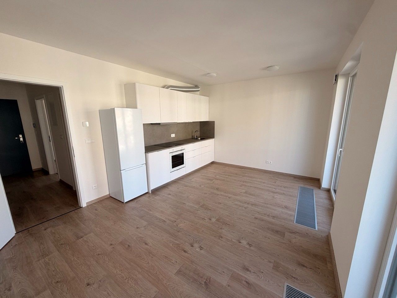 2+kk, Haenkeho, Praha - Řeporyje, 40 m² - 1