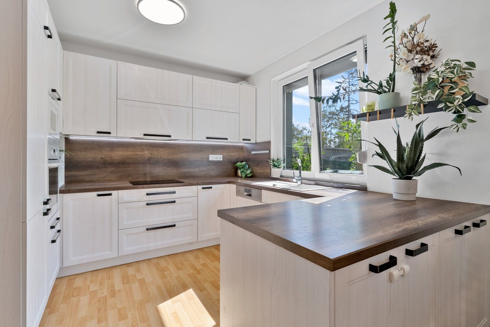 Prodej rodinný dům - Na Výsluní 491, Králův Dvůr Levín, 79 m² - 5