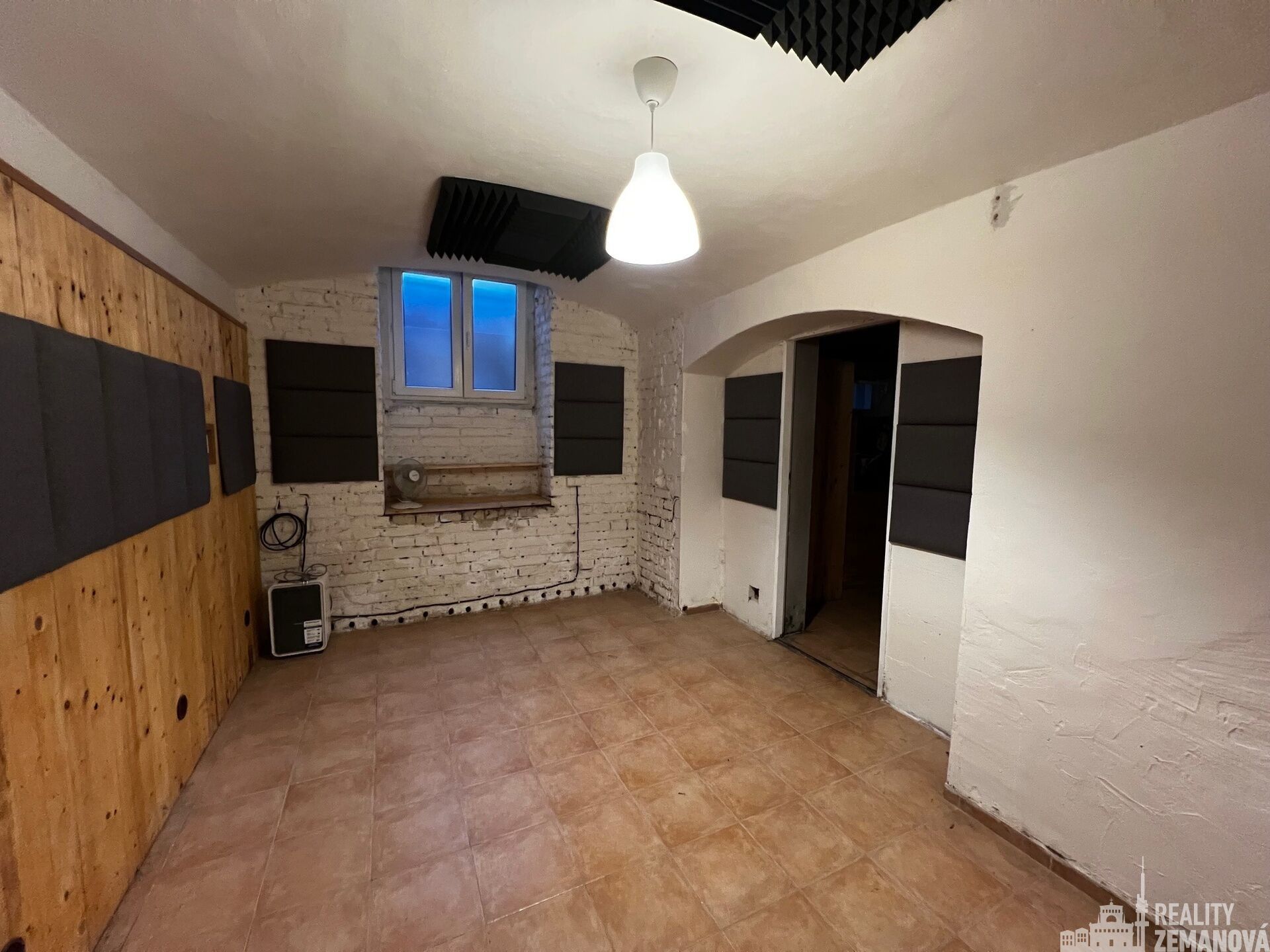 Pronájem komerční - Slezská, Praha, 32 m² - 5