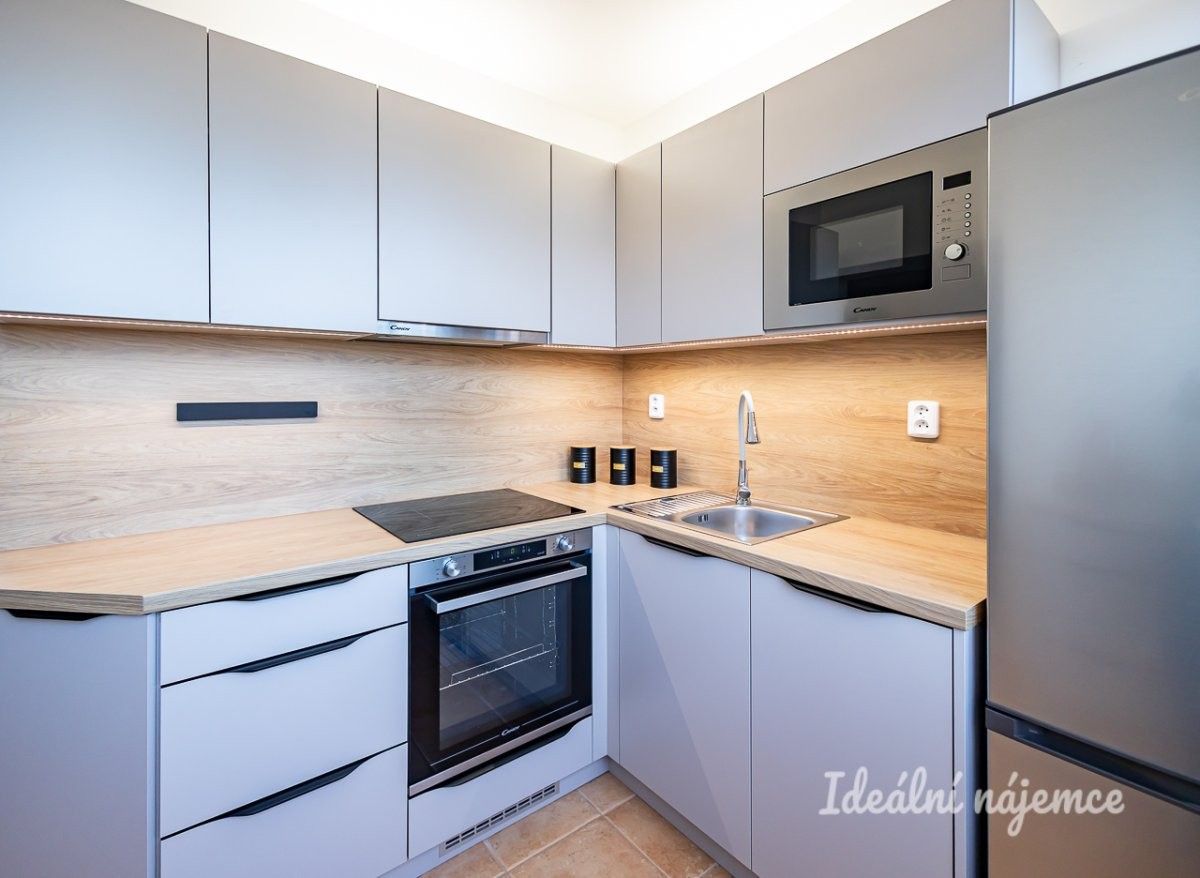 2+1, Batelovská, Praha, 49 m²