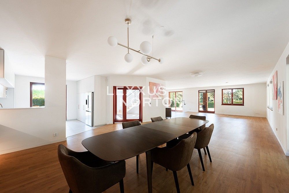 Rodinný dům · 378 m² · Hlavní, Zvole, okres Praha-západ - 4