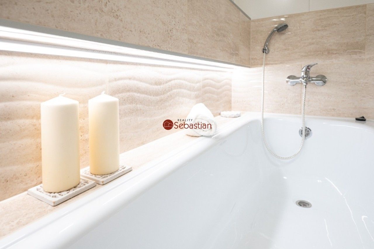 2+1, Antonína Sochora, Teplice, 61 m²